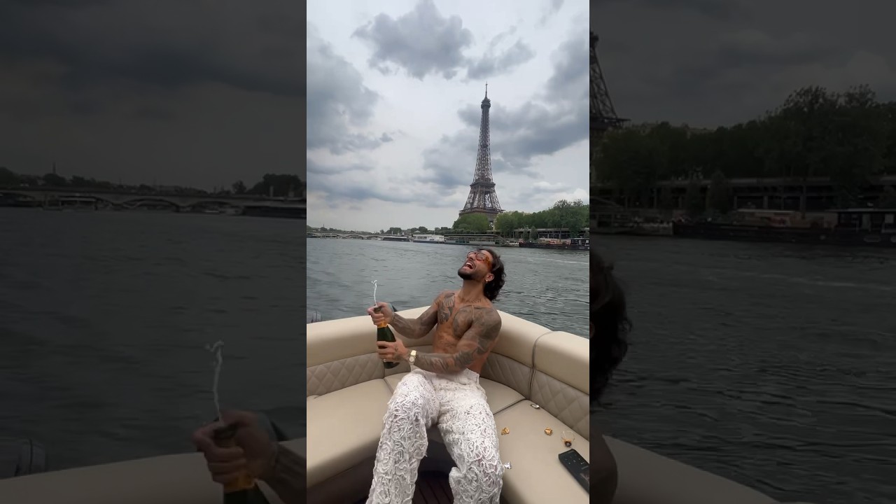 EN PARIS Y ESCUCHANDO COCO LOCO!!! ??Qué mas puedo pedir?? Gracias a ustedes por creer