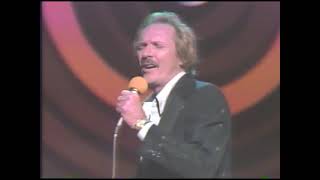 Video thumbnail of "Mel Tillis - "Heart Over Mind" -  Country Gold TV special hosted by Dennis Weaver - 1980"