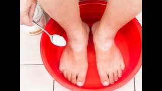 Y cansados doloridos pies para baño
