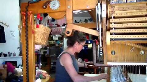 Weaving on the AVL PDL