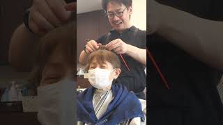 60代のお客様をパーマと刈り上げで大人ショートに✨ふんわり動きのあるシルエットで、上品さとおしゃれを両立#60代ヘア #大人女性ショート #刈り上げショート #パーマスタイル #shorts