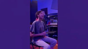 Txunamy Singing traitor by Olivia Rodrigo