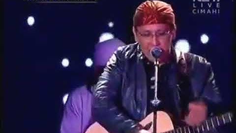IWAN FALS - Negeri Kaya ( Live In Concert )