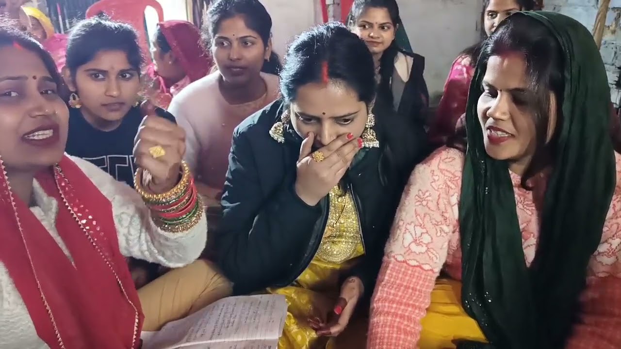 🙏🥰#प्रिया के द्वारा छोटीबहनके#विवाह में#मंडप में धमाकेदार #गारीगीत गाई 😂#gari gana &#beti vivahgeet