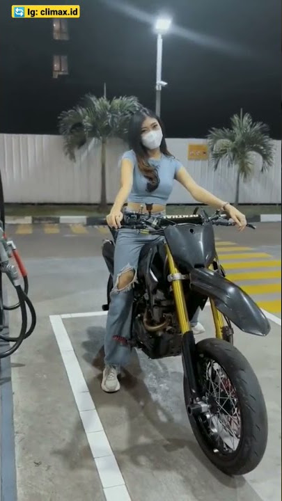 Supermoto || cewe cantik #supermoto #cewekcantik #crf #klx150 #shortsviral #tsantiherochallenge