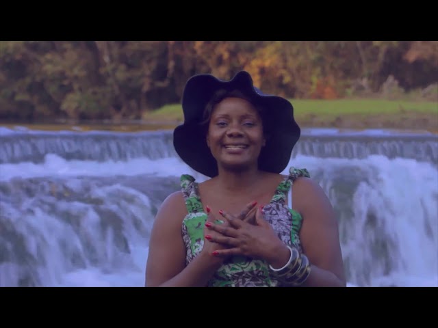 EVANGELIST GRACE-Mwalipulamo(Official Video)ZambianMusicVideos2019 class=