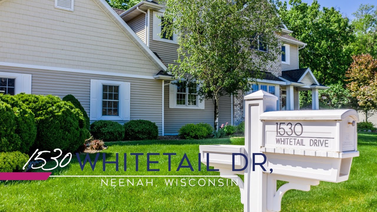 1530 WHITETAIL Drive, NEENAH, WI // Coldwell Banker GLOBAL LUXURY