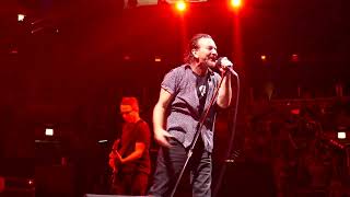 Pearl Jam - ANIMAL - 4K - Live Chicago IL @ United Center 9.5.23 Resimi