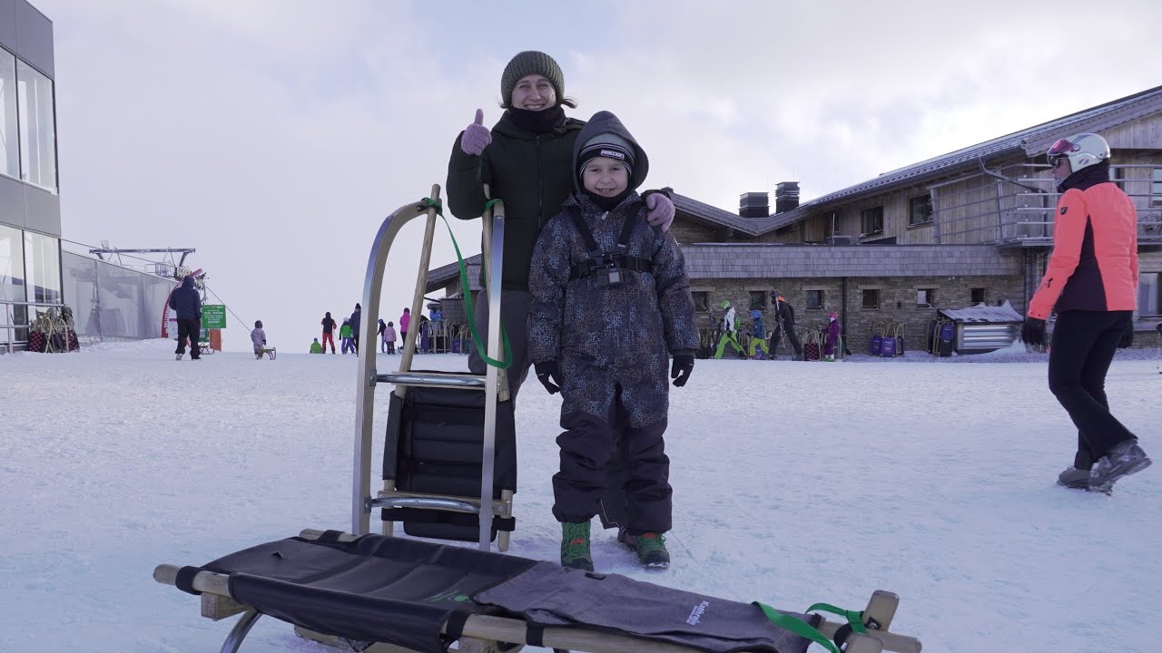 Austria, o partie de sanie de 14 km. Bramberg am Wildkogel.