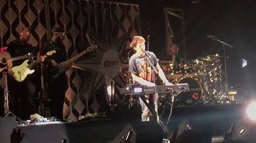 2017 Jingle Ball - Philadelphia, Pennslyvania - Charlie Puth - One Call Away