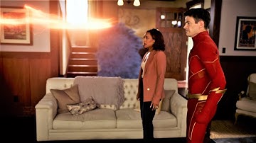 Flash attacks the City and Despero hunts Barry Scene || The Flash 8x02 Barry terrorize the City