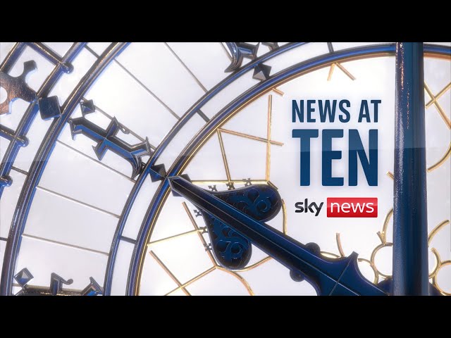 Watch News at Ten: Travel chaos at airports across UK due to nationwide border issue