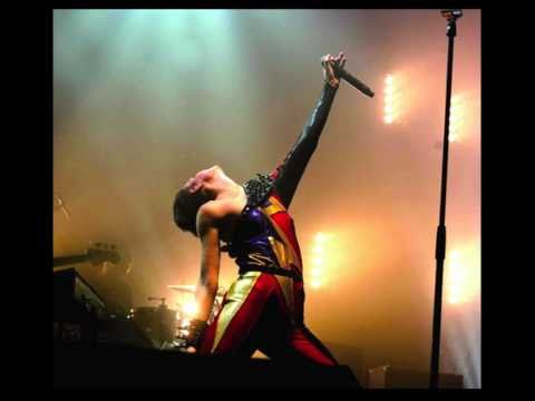 Musician styling slide featuring Groove Armada and Saint Saviour and more -  07-11