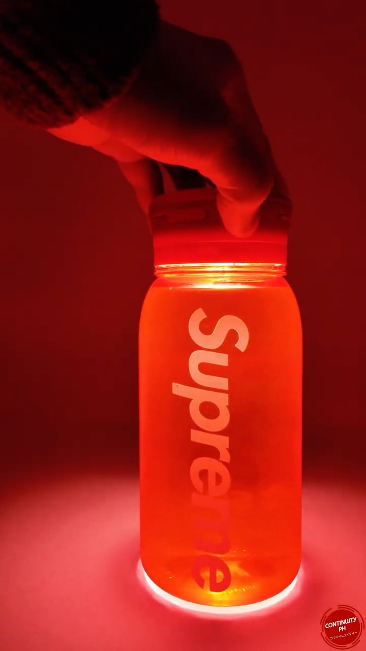 即日発送　Supreme®/SOL Water Bottle Lantern SUPREME SOL LANTERN — 24oz bottle turns into a solar lantern