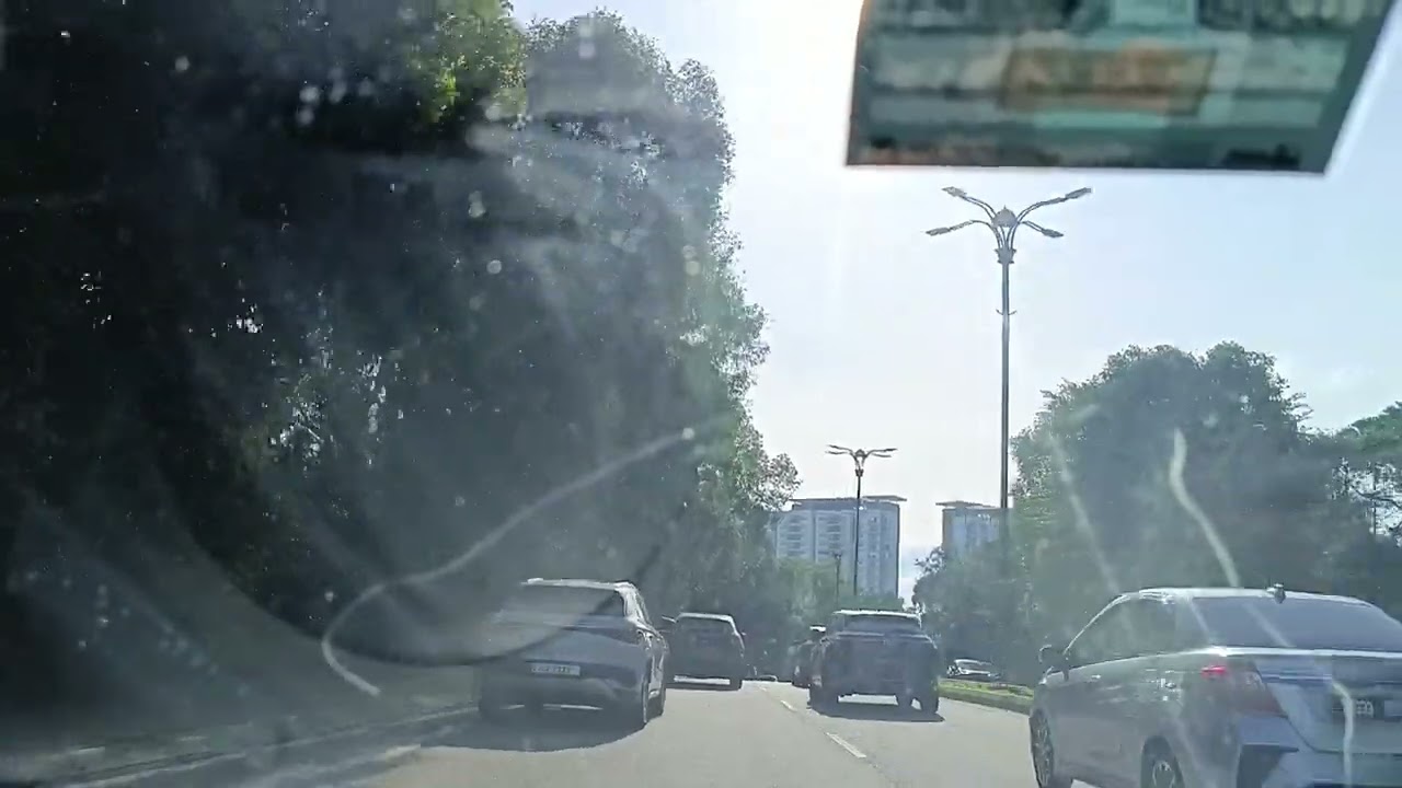 Afif Azam is driving from Seksyen 8 Shah Alam to Masjid Khalid Al-Walid Jalan Padang Tembak KL
