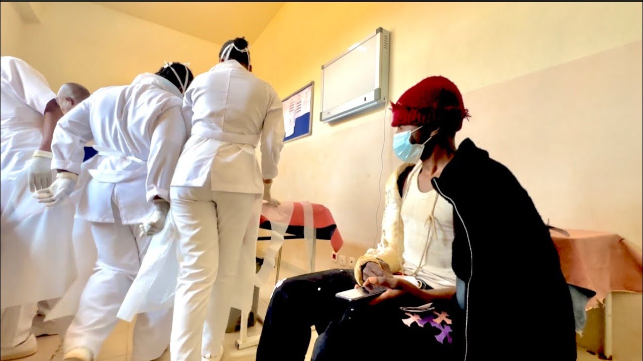 Babuli Foi Tirar Gesso no Hospital /  Babuli adi ku chipatala  kuchotsa jeso 