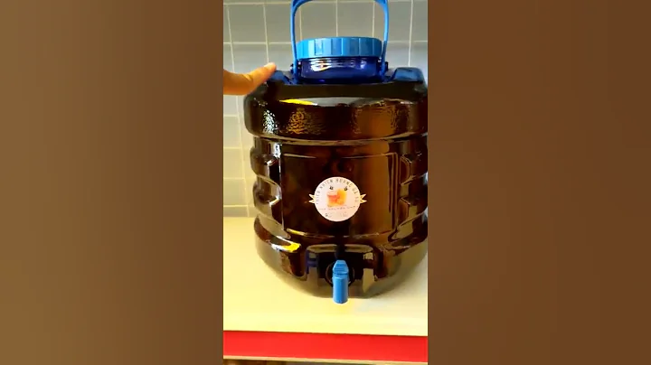 Rượu Táo Mèo Rừng - Bình Nhựa 10 Lít