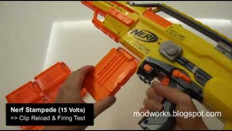 Nerf Stampede - 15 Volts - Clip Reload & Firing Test