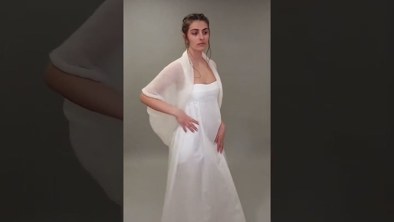 Long sleeveless bridal cardigan, Open 