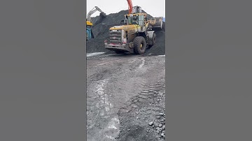 SDLG LOADER WORKING VIDEO #video #story #reels #loader #status #viral_video #sdlg #crane #youtube