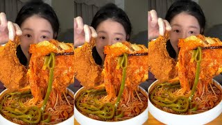 Eating noodles spicy with fried chicken big🍗 yummy very mukbang asmr