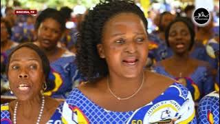 Hiki ni Chakula Kweli - Kwaya ya Shirikisho Jimbo Katoliki la Singida | Jubilei Miaka 50 Jimbo