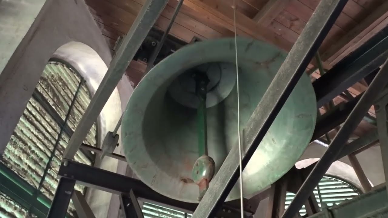 Lajosmizse (H) - Szent Lajos templom harangjai