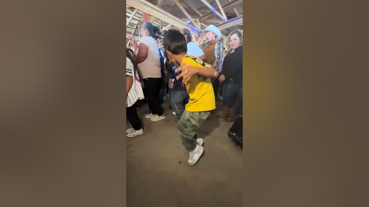 La Cumbia Buena - Bailes #baile #cumbia #bailessonideros #mexican #sonideros #wepa #lapulga
