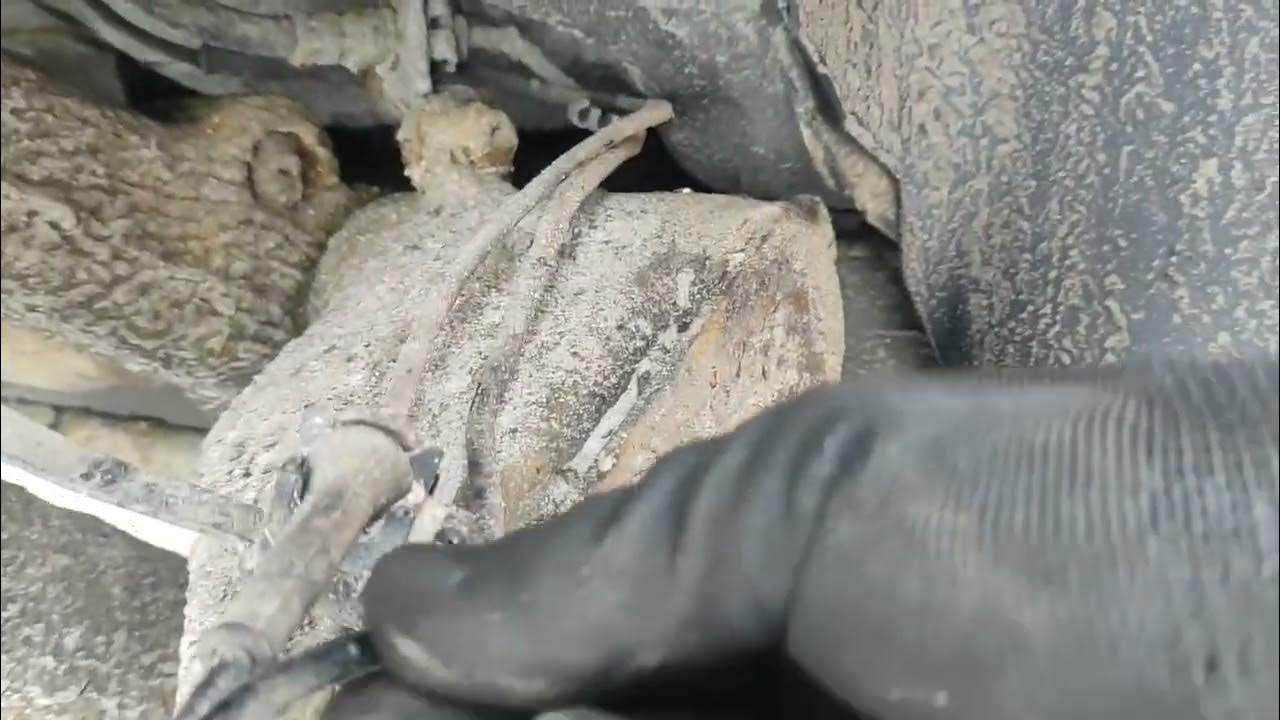 как правильно поменять задние колодки и тормозные диски пежо 206 - YouTube