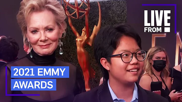 Jean Smart Says Being Honored "Never Gets Old" at Emmys | E! Red Carpet & Award Shows