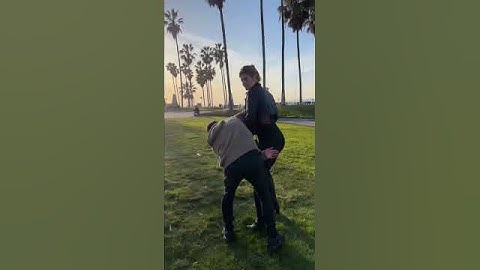 @HannahStocking @Anwar #shorts #instagram #lelepons #viral #funny