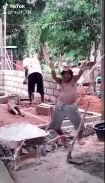 Tik tok,,,!!!! Versi kuli bangunan happy with RUDI KAWAH sarang halang part.2