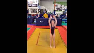 Knees up Straddle