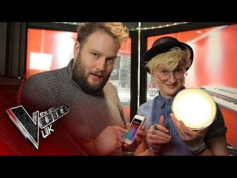 Hot Potato! Brought to You by Philips Hue - The Voice UK 2017 - 동영상