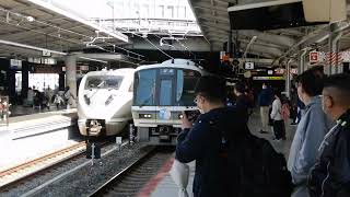 JRおおさか東線・京都線・東海道新幹線・山陽新幹線　新大阪駅3番ホームに221系普通が到着