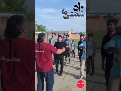 کلاسی 45نفر هر نیمکت سه نفر دهه شصتی ها ی مدرسه شهید زمانی نژاد محمد آباد بهاباد