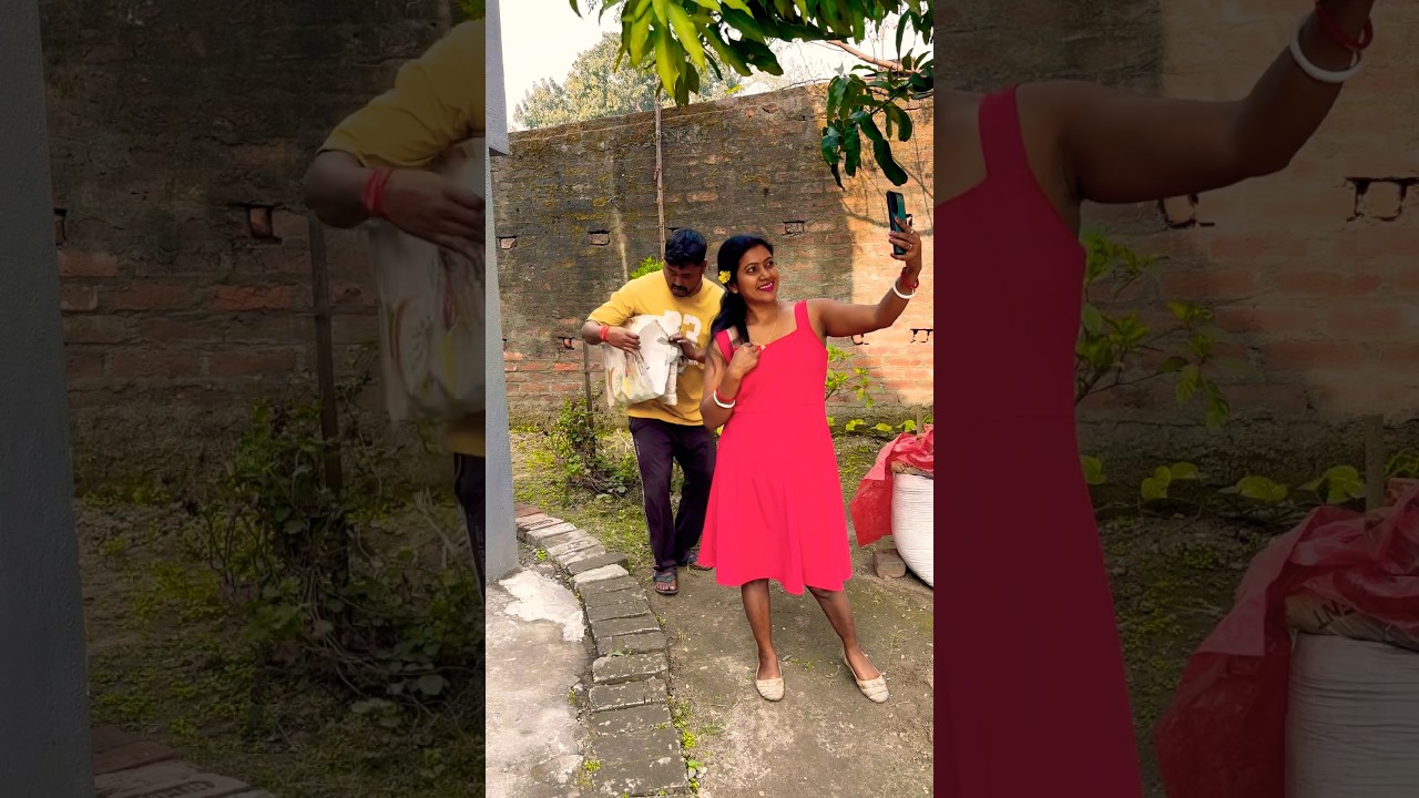 Girls love taking pictures more.😲😜