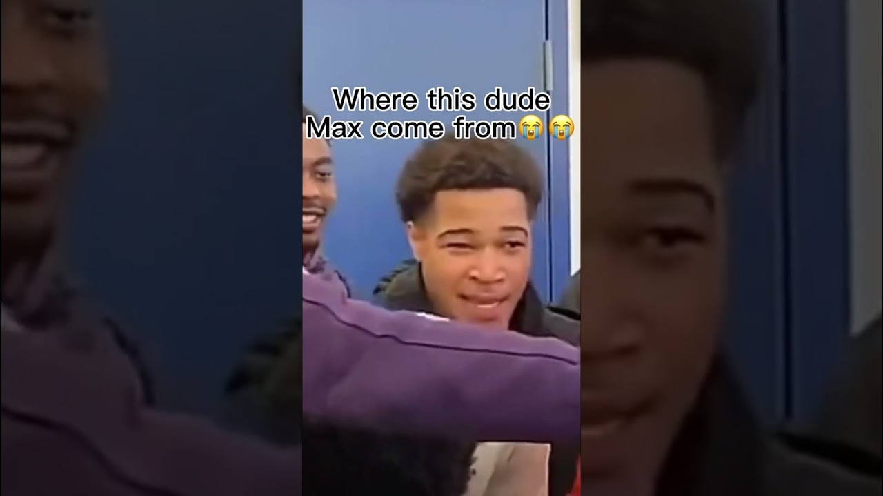 Why max holding him like that😹 