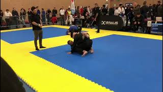 Lucky enough to win a BJJ match in the last minute