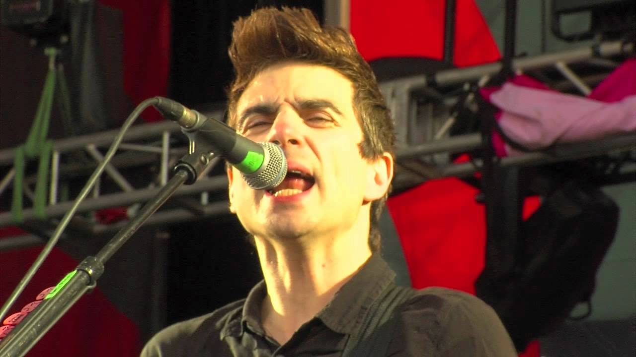 Anti-Flag Live - Turncoat & Die for Your Government & Should I Stay or Should I Go @ Sziget 2012