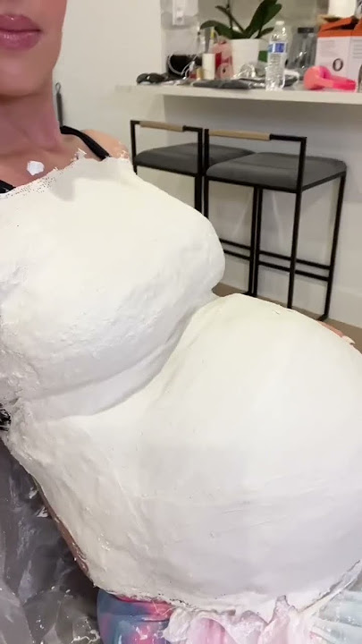Making a statue of my baby bump!! Amazing belly cast results!
