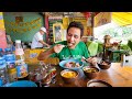 Street Food THAI VEGAN FOOD - Massaman Curry in Chiang Mai, Thailand!