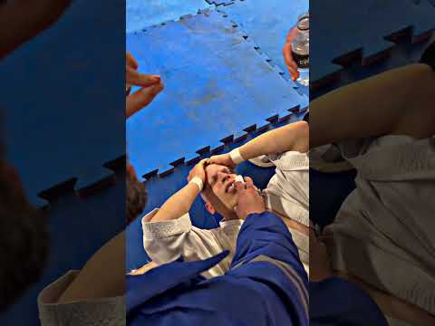 النزال الاول للبطل محمد الثقفي مع الاعب الايراني والضربة الغير قانونيه تم طرد الاعب