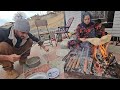 زندگی عشایری مبارزه یک پدر عشایری برای خانواده اش آشپزی عشایری با هم 