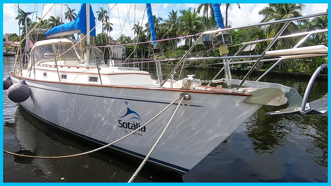 95. Tour of a 46′ Classic BLUEWATER Sailboat | Learning the Lines
