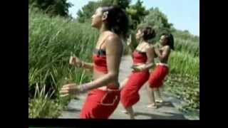Helen Kájos  -  Baba Jossy & Victoria Chomeka