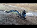Снова ремонт автомобильного моста. Уборка территории на крутых уклонах