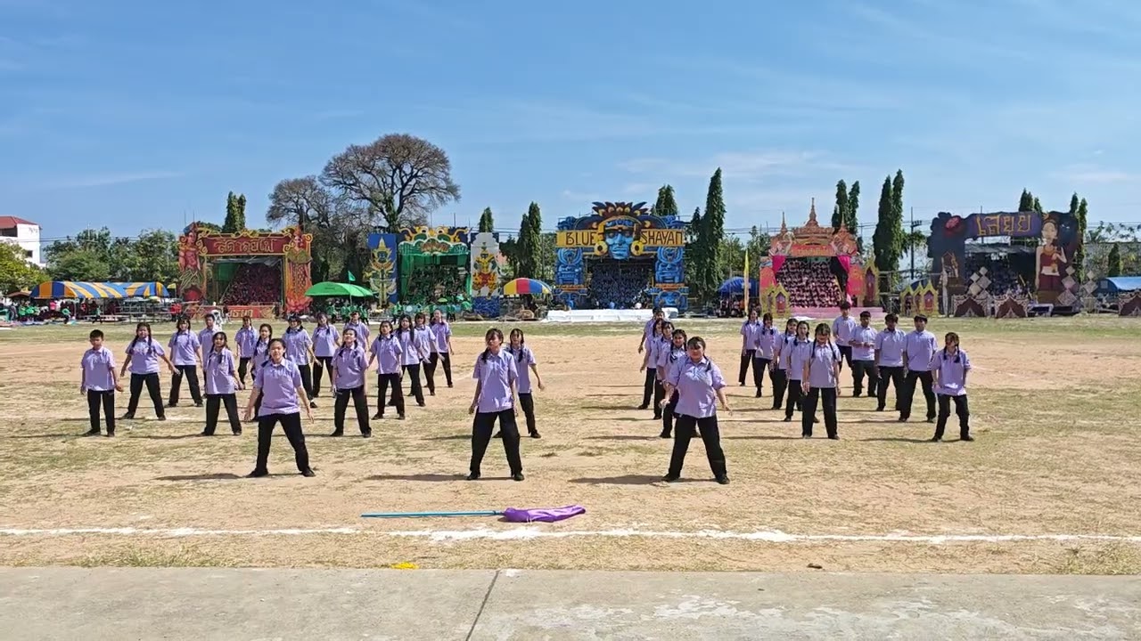 การแข่งขันเต้นแอโรบิคคณะสีม่วง งานกีฬาสีโรงเรียนอำนาจเจริญ ปี2567