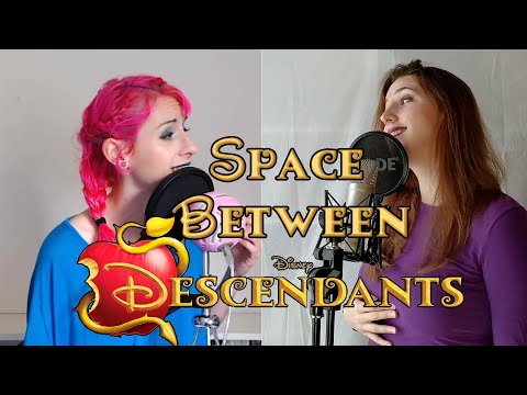 descendants-2---space-between-cover-(with-arratitos)