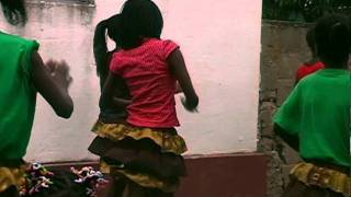 Dance and reading activities at the Xibuwewe music school in Manhica, Mozambique